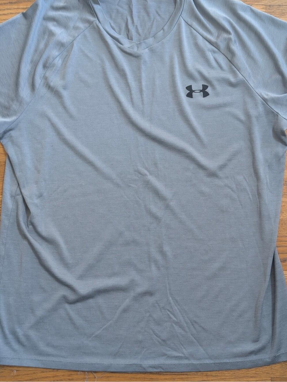 Under Armour The Tech Tee Men's Medium Gray Short Sleeve Athletic Shirt